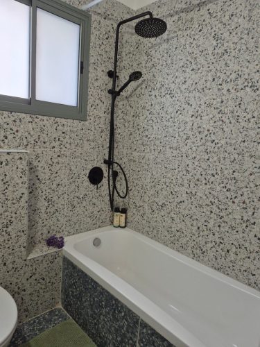 Bathroom with tub